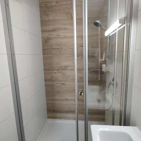 Mast בית הארחה 3*